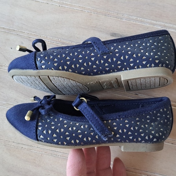 Dora The Explorer Infant Gold Navy Cap Toe Cut Out Detail Ballerina Flats - Picture 4 of 10